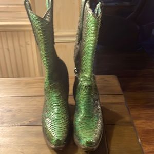 Corral Women’s Genuine Python Upper Woven leather exotic handcrafted Boots